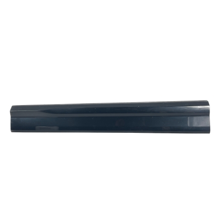 LISTWA DRZWI PRAWA PRZÓD AUDI Q2 81A853960B