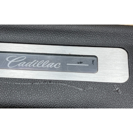 O2 CADILLAC ESCALADE IV 2014 - LISTWA PROGOWA NAKŁADKA LEWA TYŁ 23475158